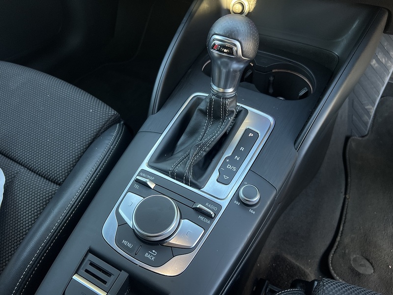 Audi A3 TFSI CoD Black Edition - U11730