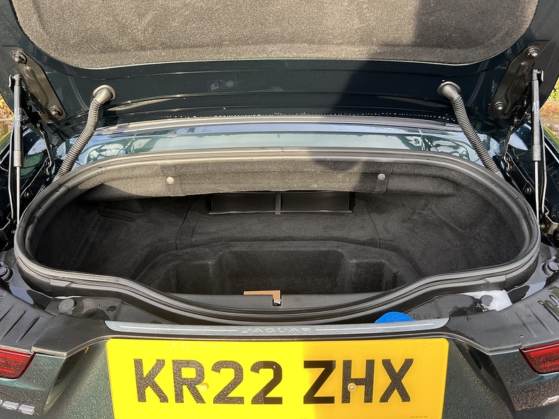 Jaguar F-Type V8 R-Dynamic - U11732