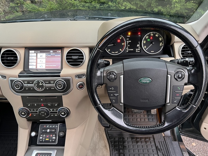 Land Rover Discovery 4 SD V6 HSE - U11733