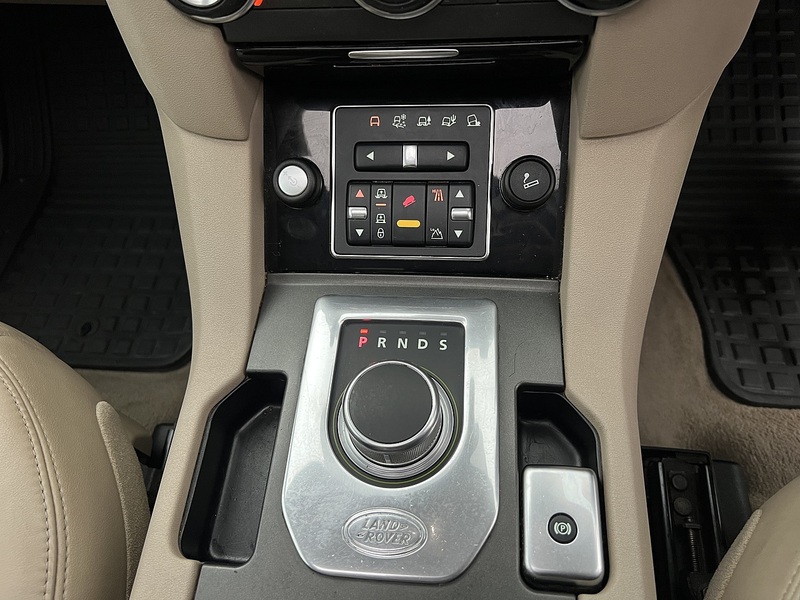 Land Rover Discovery 4 SD V6 HSE - U11733