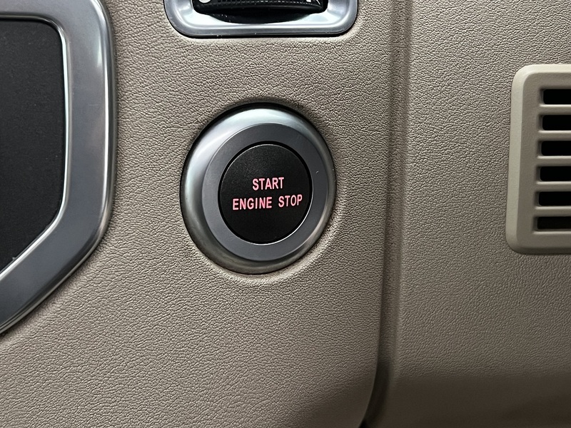 Land Rover Discovery 4 SD V6 HSE - U11733