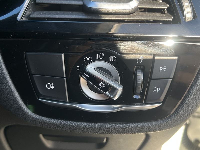 BMW 5 Series 530e M Sport - U11735