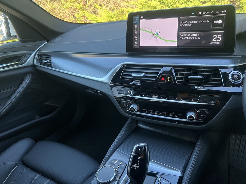 BMW 5 Series 530e M Sport - U11735