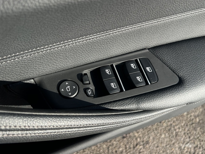 BMW 5 Series 530e M Sport - U11735