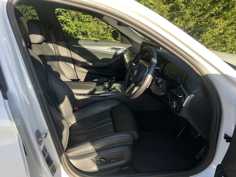 BMW 5 Series 530e M Sport - U11735