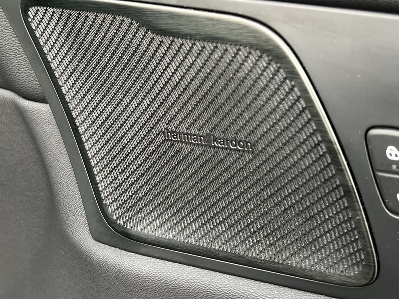 Volvo XC60 h T8 Twin Engine R-Design - U11740