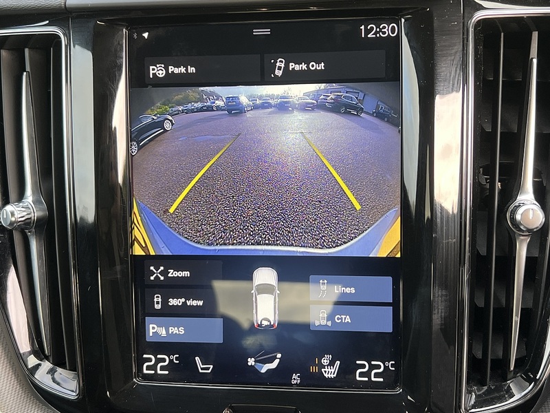 Volvo XC60 h T8 Twin Engine R-Design - U11740