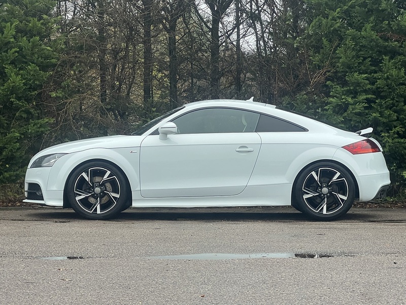 Audi TT TDI Black Edition - U11742