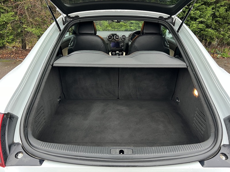 Audi TT TDI Black Edition - U11742