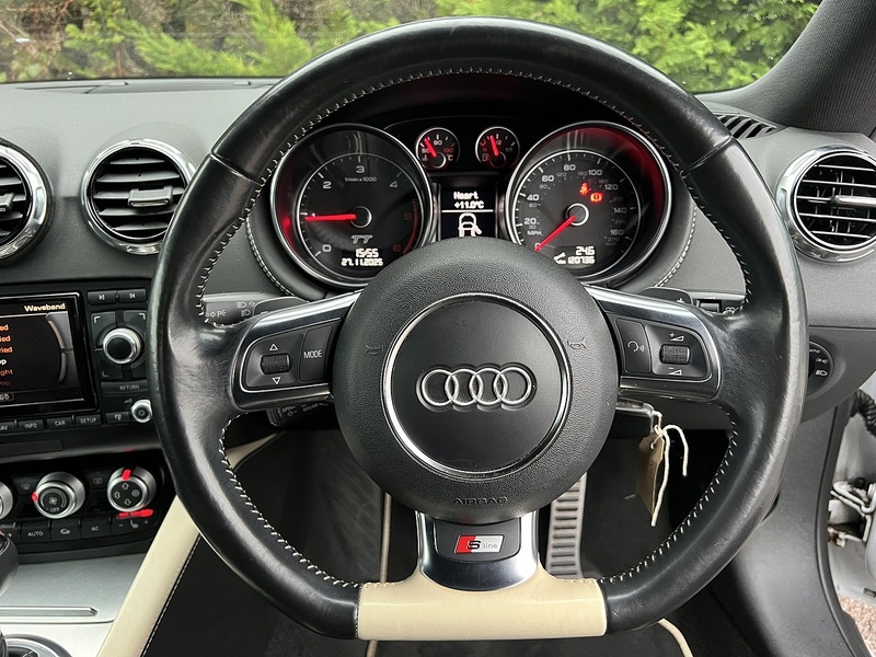 Audi TT TDI Black Edition - U11742