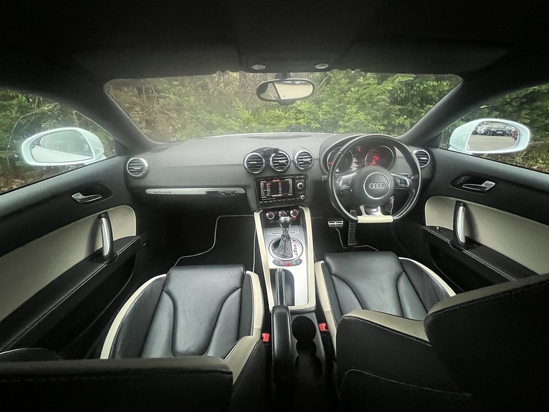 Audi TT TDI Black Edition - U11742