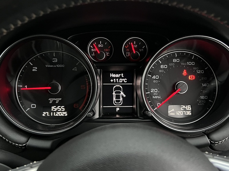 Audi TT TDI Black Edition - U11742