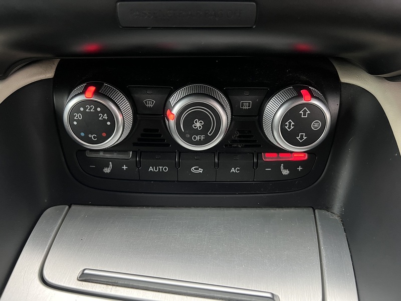 Audi TT TDI Black Edition - U11742