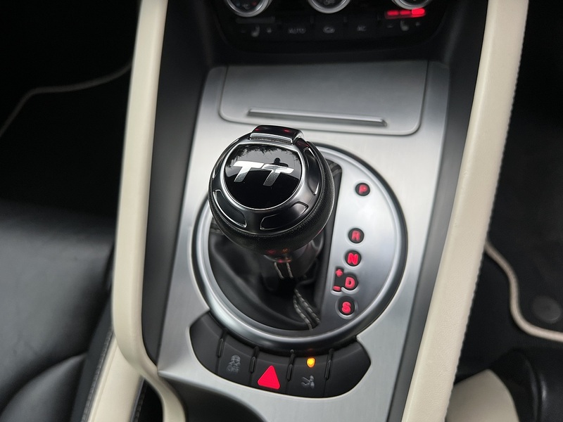 Audi TT TDI Black Edition - U11742