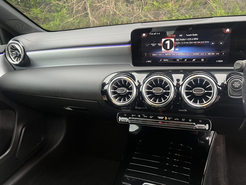 Mercedes-Benz A Class A250e AMG Line Edition - U11743