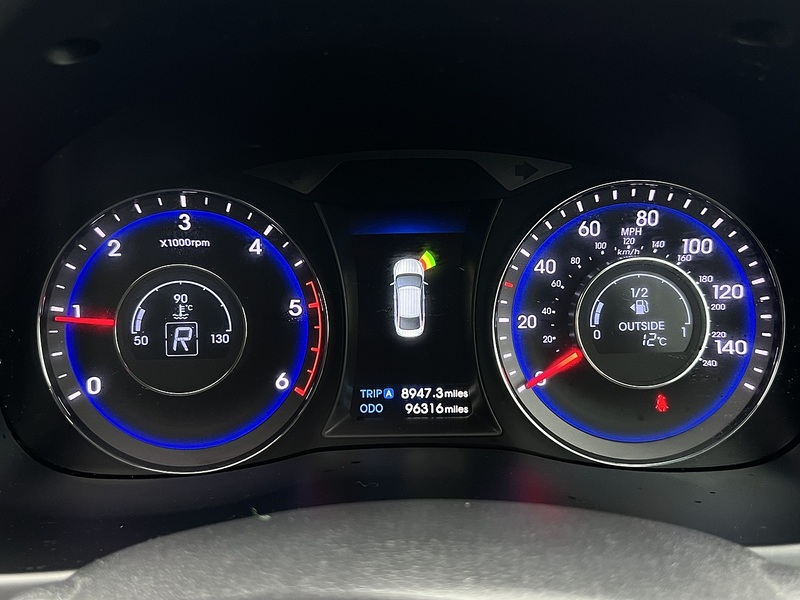 Hyundai i40 CRDi Premium - U11744