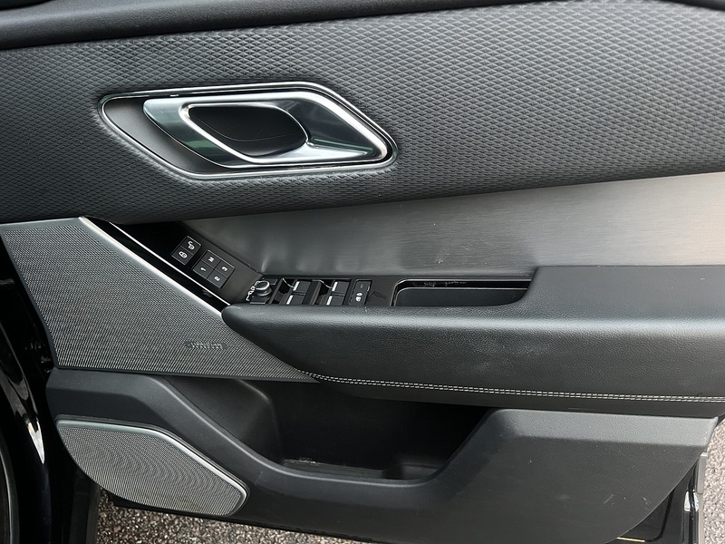 Land Rover Range Rover Velar D240 R-Dynamic SE - U11753