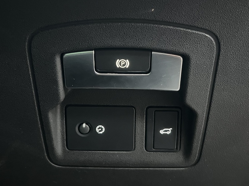 Land Rover Range Rover Velar D240 R-Dynamic SE - U11753