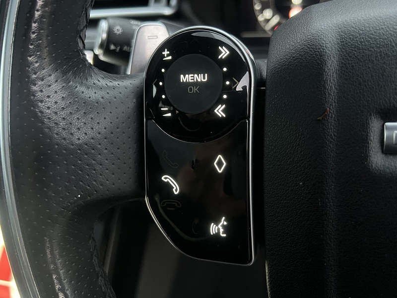 Land Rover Range Rover Velar D240 R-Dynamic SE - U11753