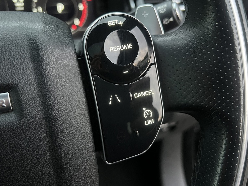 Land Rover Range Rover Velar D240 R-Dynamic SE - U11753