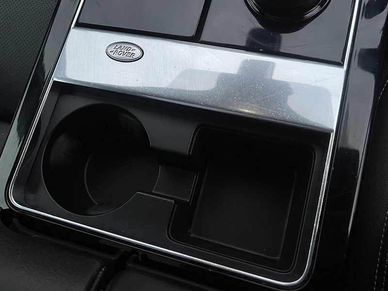 Land Rover Range Rover Velar D240 R-Dynamic SE - U11753