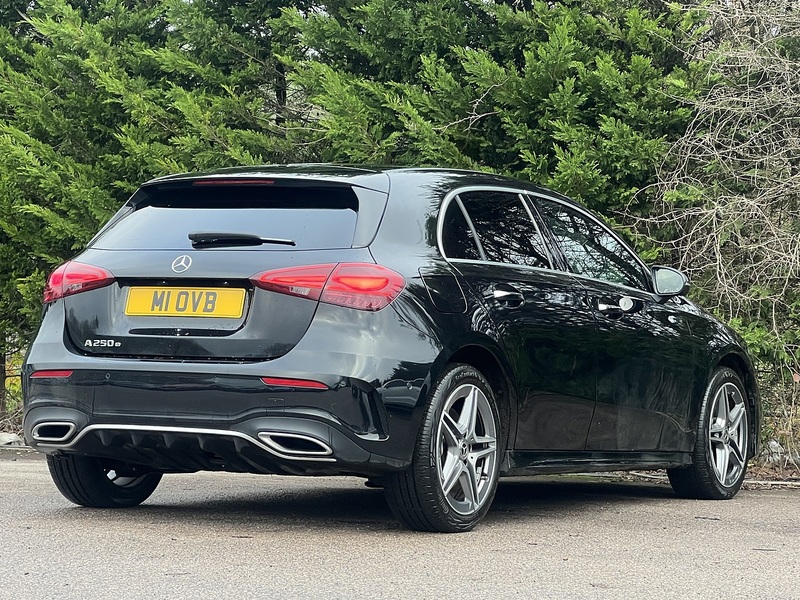 Mercedes-Benz A Class A250e AMG Line - U11757