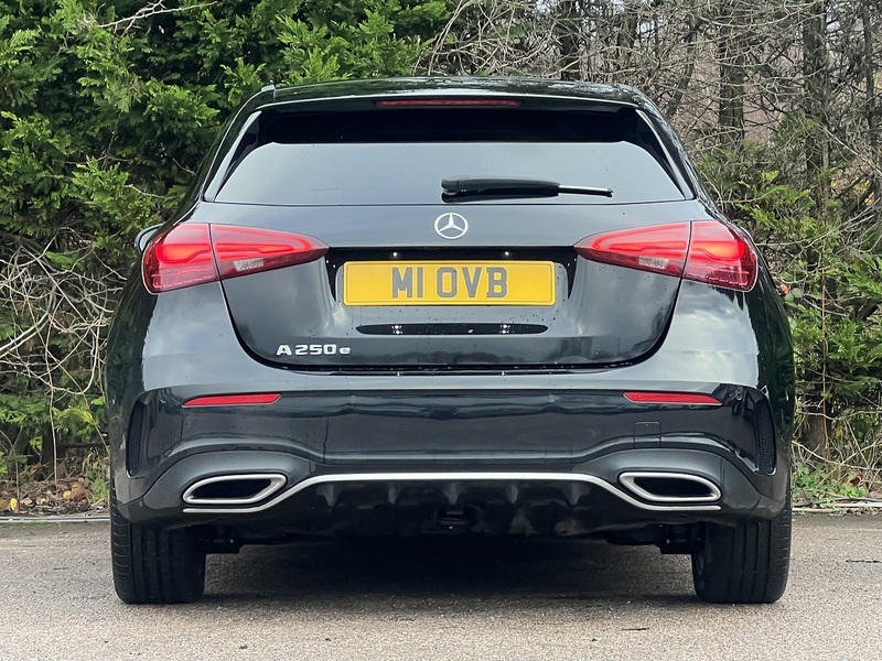 Mercedes-Benz A Class A250e AMG Line - U11757