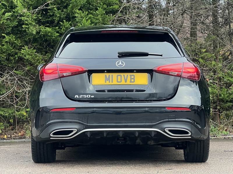 Mercedes-Benz A Class A250e AMG Line - U11757