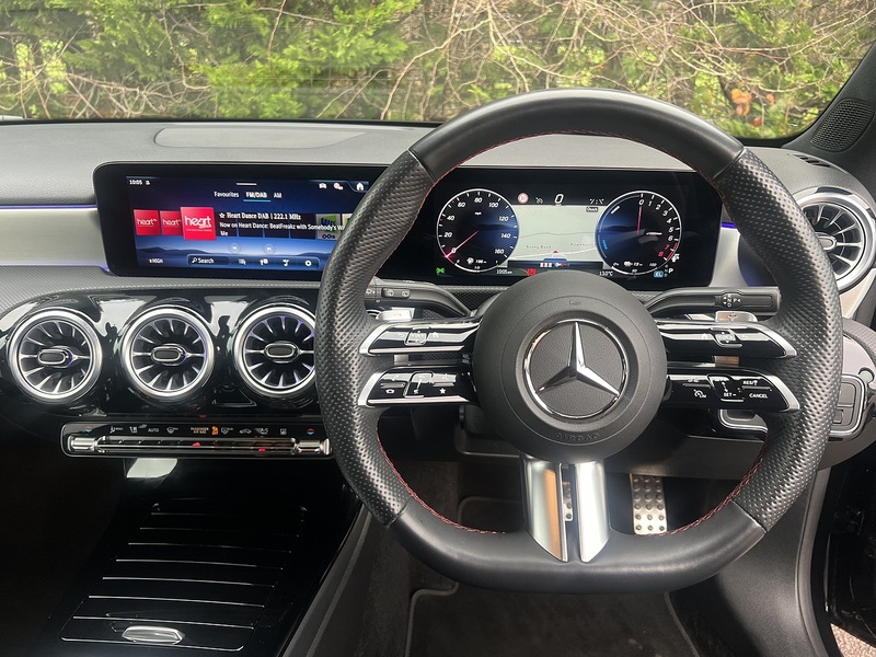 Mercedes-Benz A Class A250e AMG Line - U11757