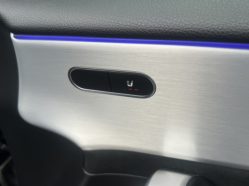 Mercedes-Benz A Class A250e AMG Line - U11757