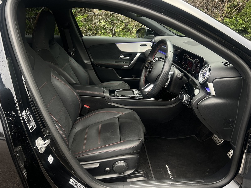 Mercedes-Benz A Class A250e AMG Line - U11757