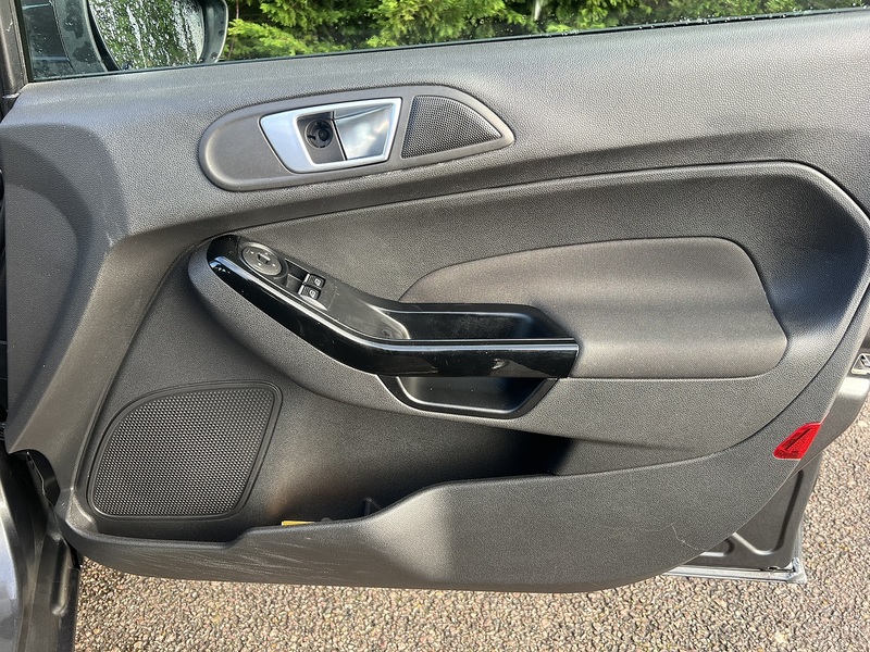 Ford Fiesta Zetec - U11760