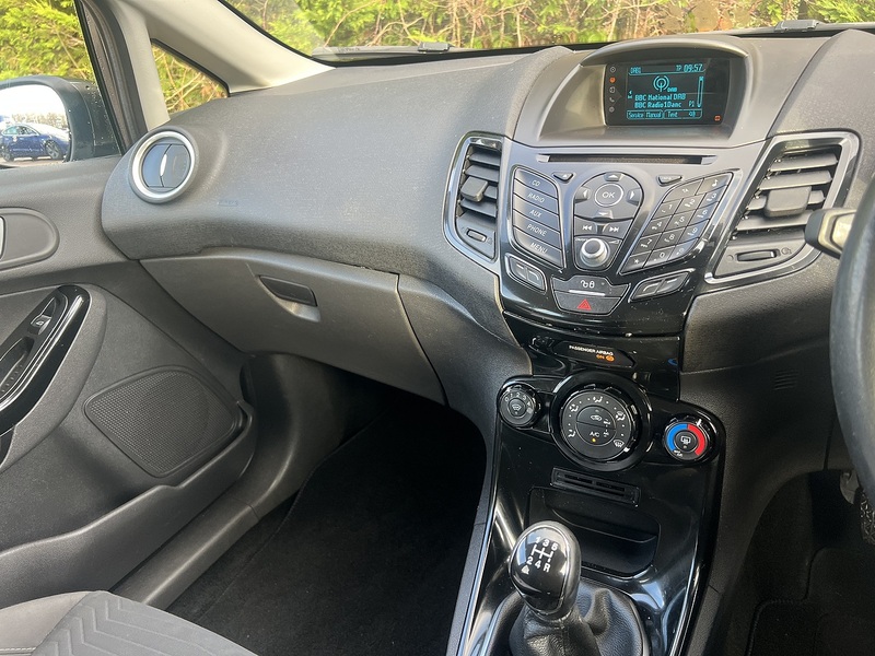 Ford Fiesta Zetec - U11760