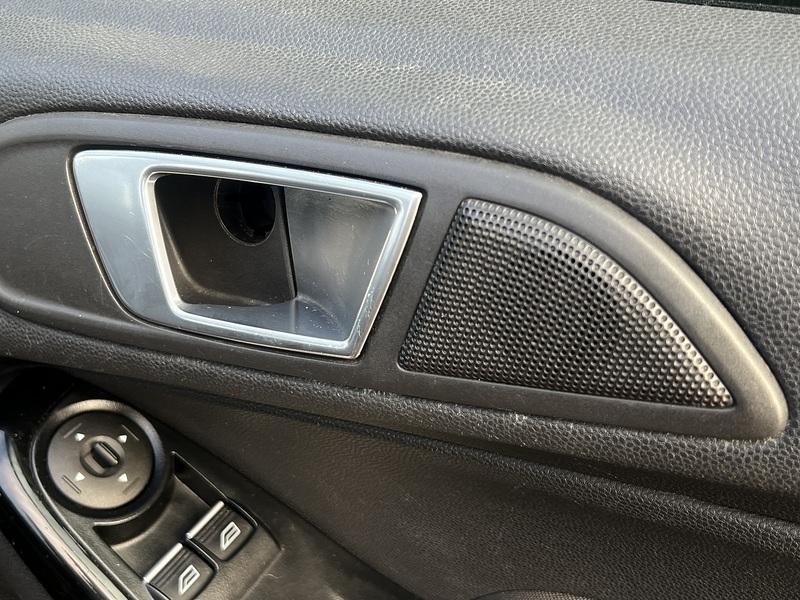 Ford Fiesta Zetec - U11760