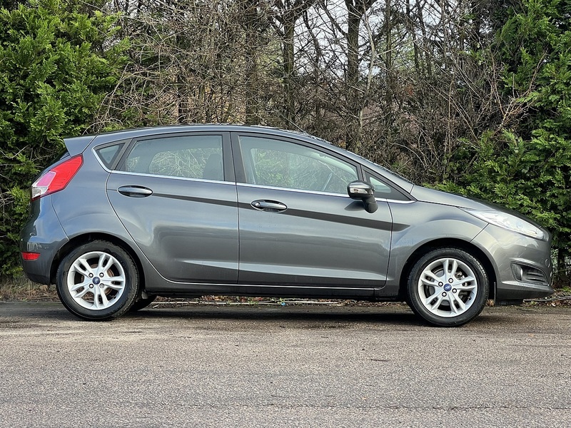 Ford Fiesta Zetec - U11760