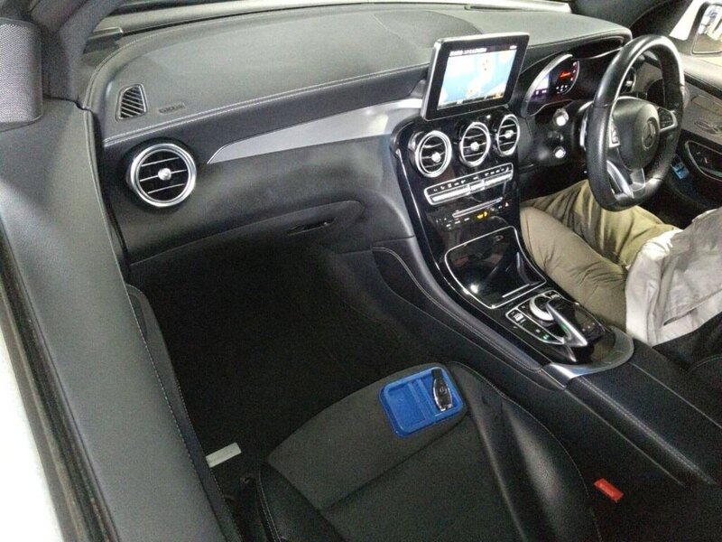 Mercedes-Benz Glc-Class Glc 250 4Matic Amg Line Premium - U11766