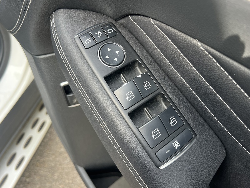 Mercedes-Benz M-Class Ml 350 Sport - U11768