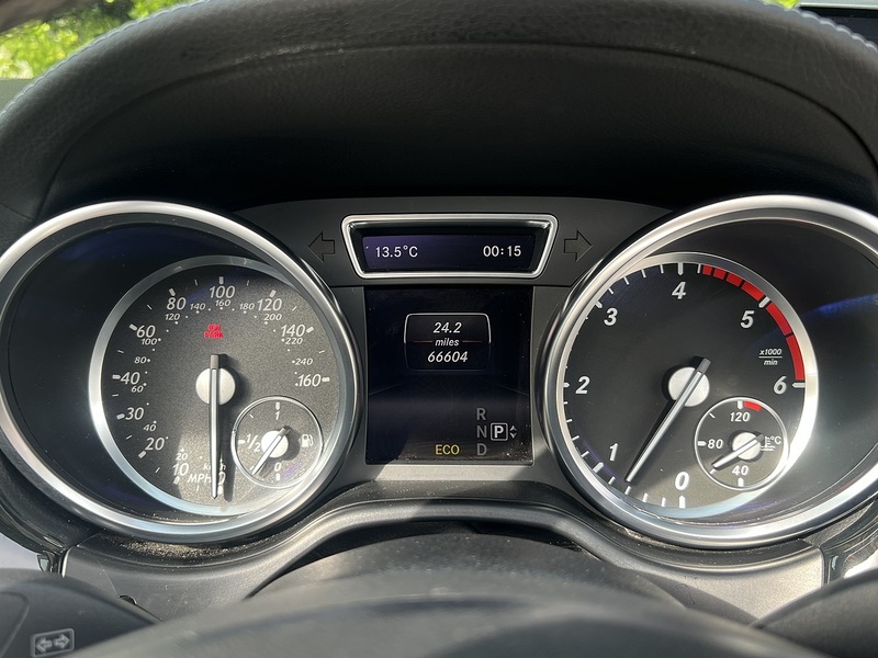 Mercedes-Benz M-Class Ml 350 Sport - U11768