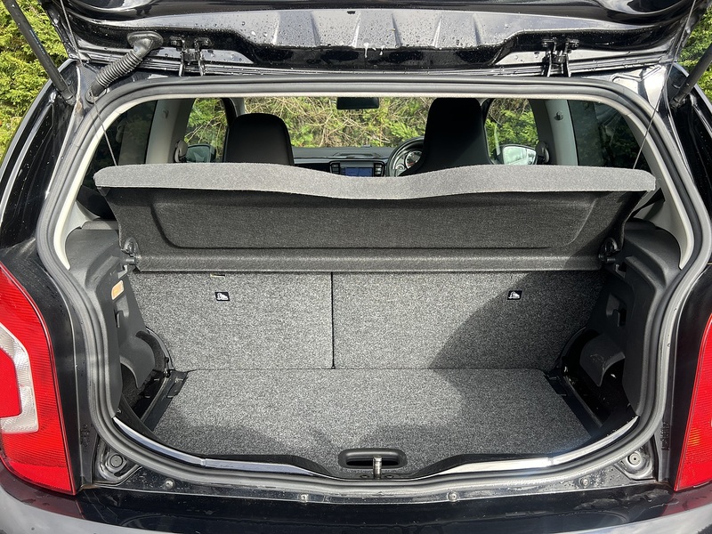 Volkswagen Up Move Up - U11771