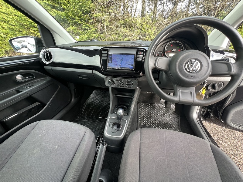 Volkswagen Up Move Up - U11771