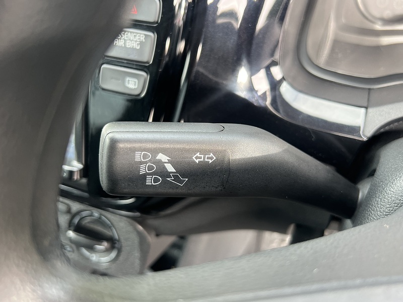 Volkswagen Up Move Up - U11771