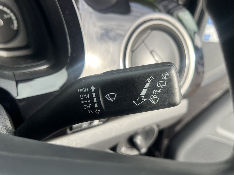 Volkswagen Up Move Up - U11771