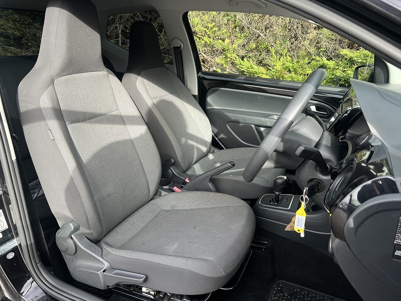 Volkswagen Up Move Up - U11771