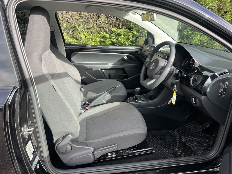 Volkswagen Up Move Up - U11771
