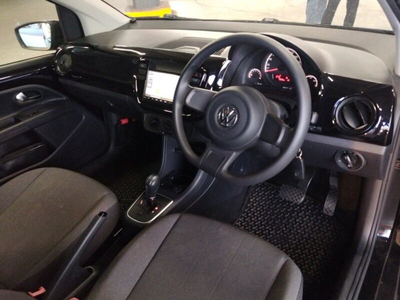 Volkswagen Up Move Up - U11771
