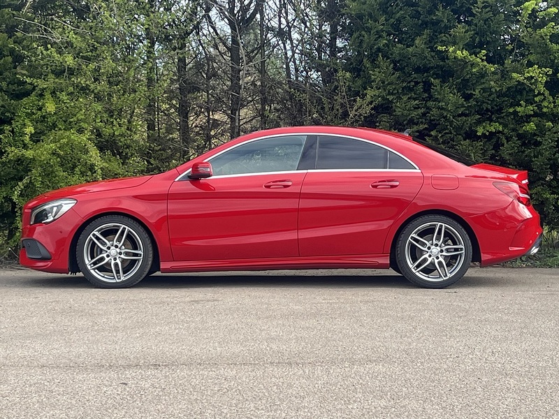 Mercedes-Benz Cla Cla 180 Amg Line Premium Plus - U11772