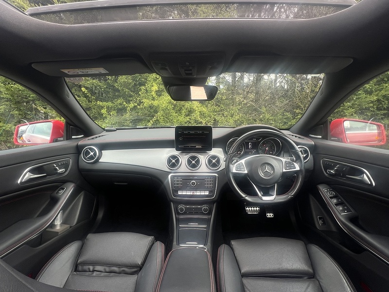 Mercedes-Benz Cla Cla 180 Amg Line Premium Plus - U11772