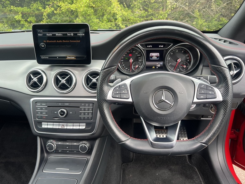 Mercedes-Benz Cla Cla 180 Amg Line Premium Plus - U11772