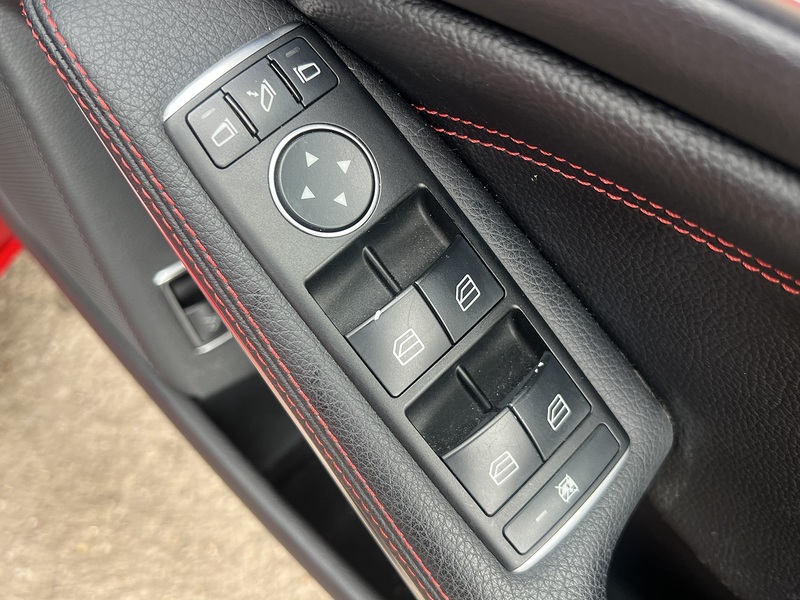 Mercedes-Benz Cla Cla 180 Amg Line Premium Plus - U11772