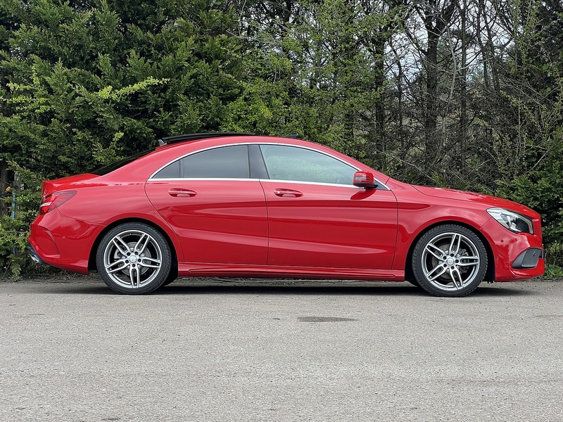 Mercedes-Benz Cla Cla 180 Amg Line Premium Plus - U11772